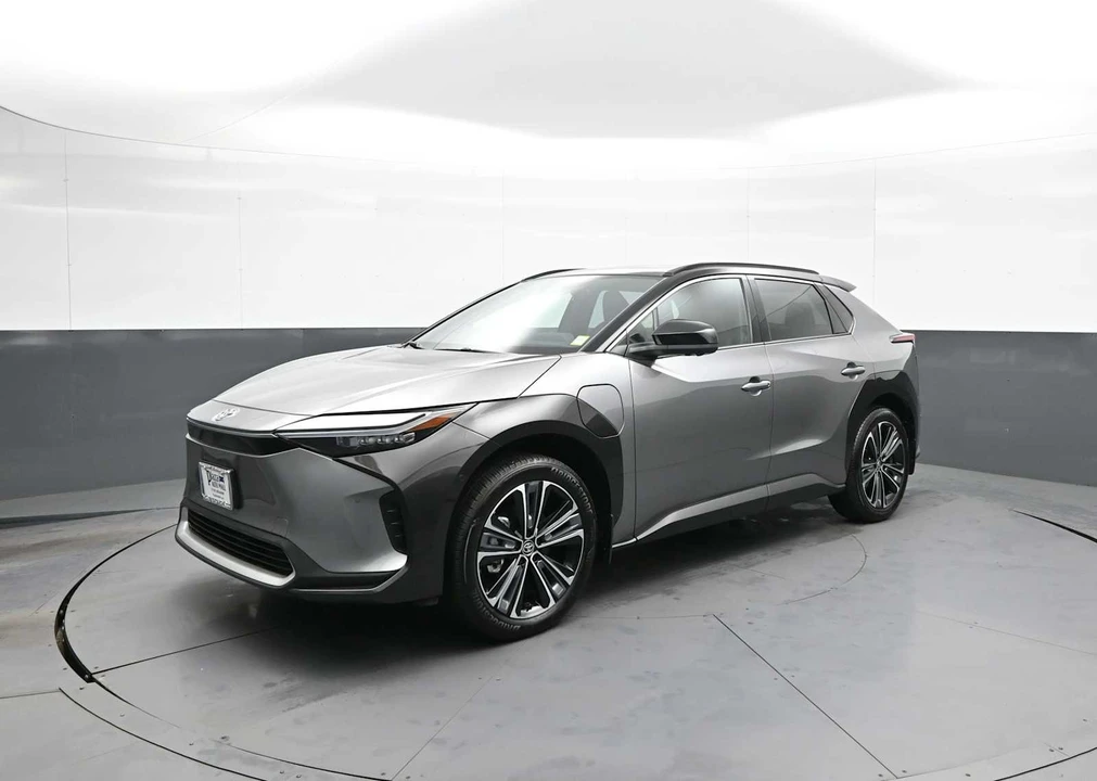 2024 Toyota - Image 10 of 31