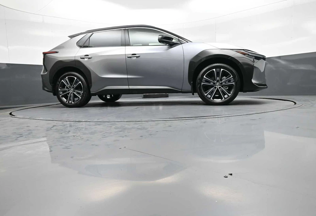 2024 Toyota - Image 30 of 31