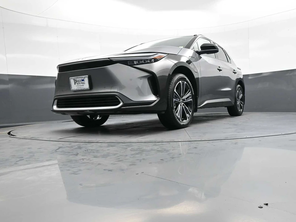 2024 Toyota - Image 27 of 31