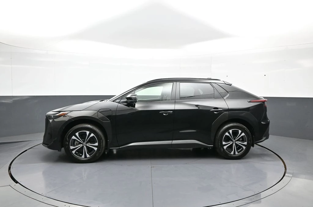 2024 Toyota - Image 9 of 31