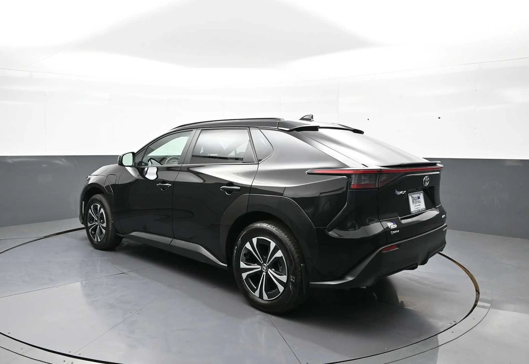 2024 Toyota - Image 8 of 31