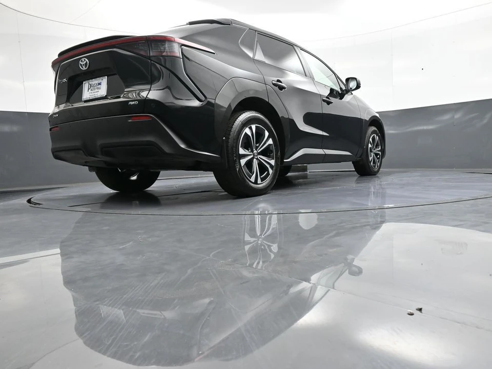 2024 Toyota - Image 30 of 31