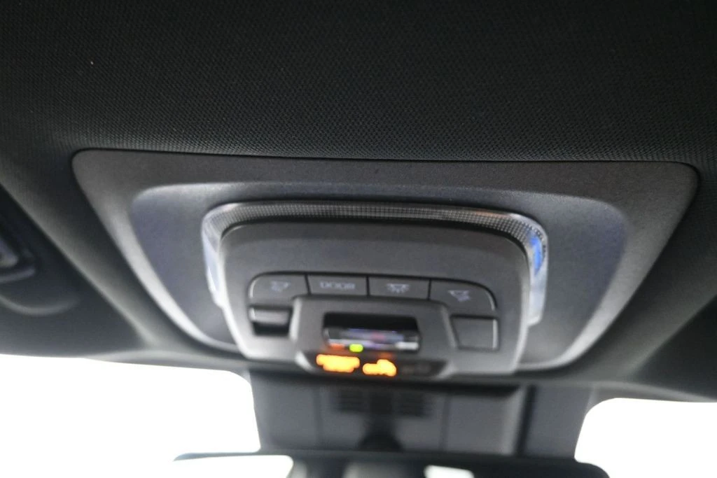 2024 Toyota - Image 18 of 31