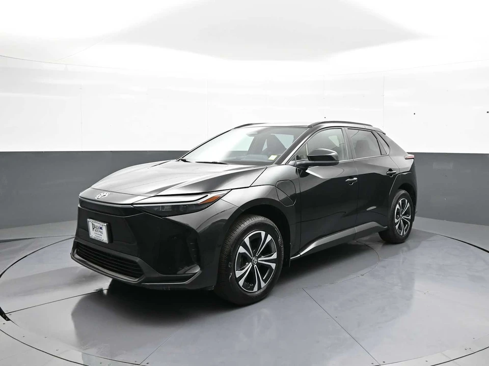 2024 Toyota - Image 10 of 31