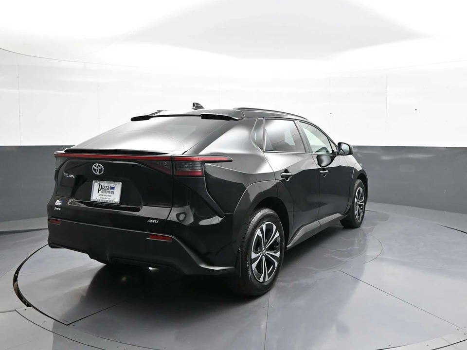 2024 Toyota - Image 6 of 31