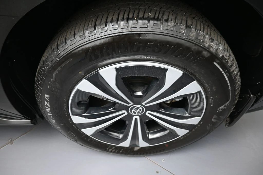 2024 Toyota - Image 15 of 31