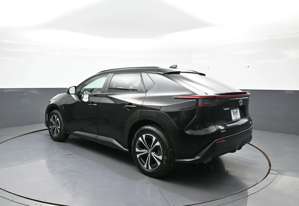 2024 Toyota - Image 8 of 31