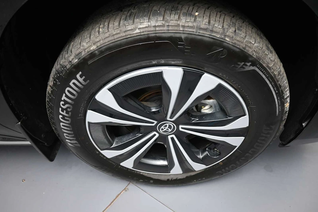 2024 Toyota - Image 13 of 31
