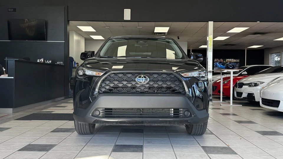 2024 Toyota Corolla Cross - Image 2 of 20