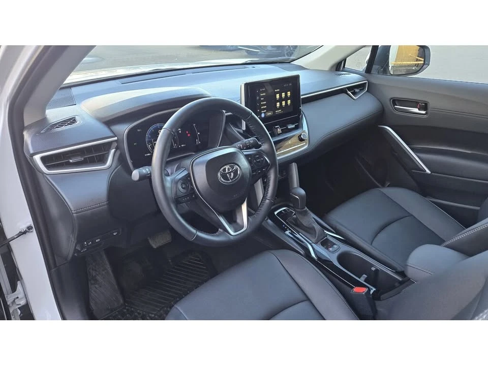 2024 Toyota Corolla Cross - Image 5 of 8