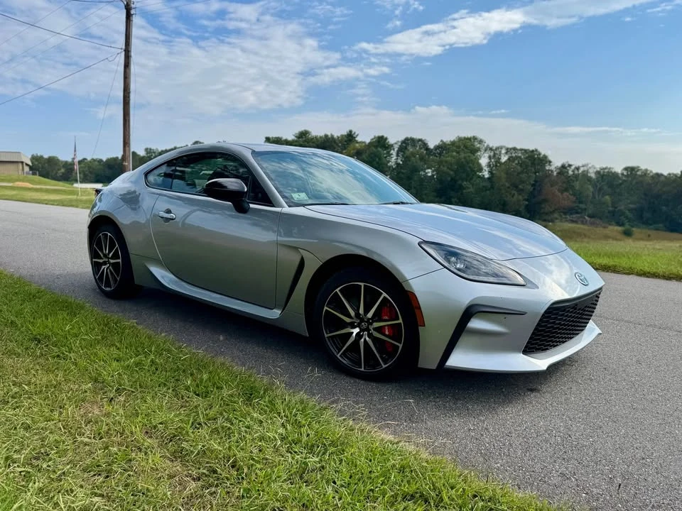 2024 Toyota GR86 2nd Gen - Image 3 of 15