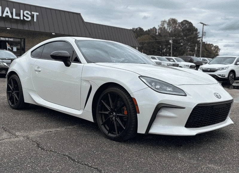2024 Toyota GR86 2nd Gen - Image 2 of 11