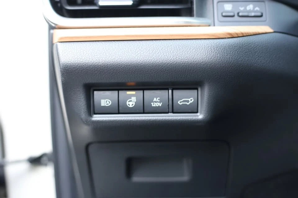 2024 Toyota Highlander - Image 10 of 17