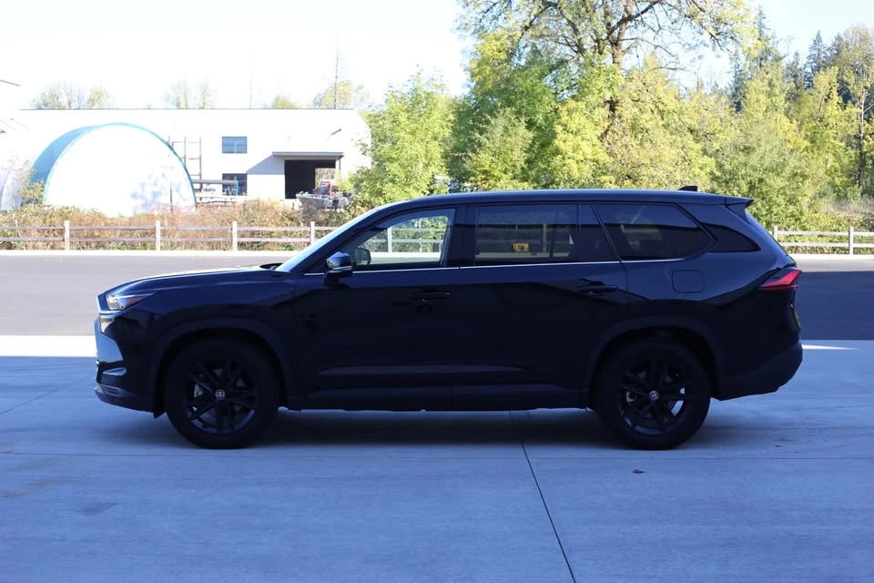 2024 Toyota Highlander - Image 7 of 20