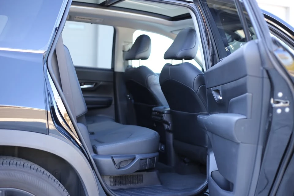 2024 Toyota Highlander - Image 11 of 20
