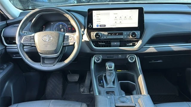 2024 Toyota Highlander - Image 7 of 20