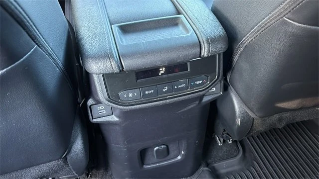 2024 Toyota Highlander - Image 8 of 20