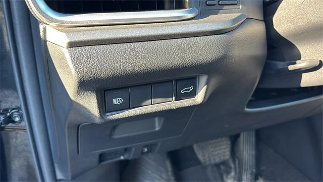 2024 Toyota Highlander - Image 12 of 20