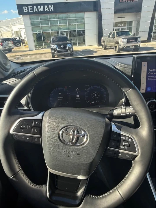 2024 Toyota Highlander - Image 6 of 13