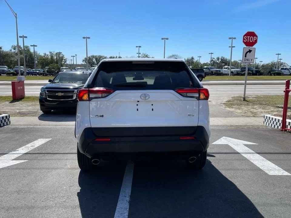 2024 Toyota RAV4 5th Gen - Image 11 of 12