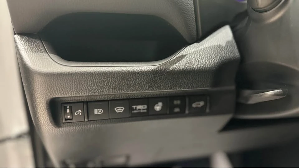 2024 Toyota RAV4 5th Gen - Image 10 of 19