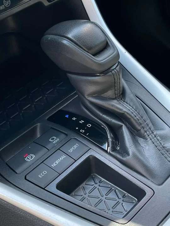 2024 Toyota RAV4 5th Gen - Image 7 of 12