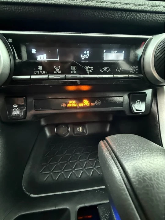 2024 Toyota RAV4 5th Gen - Image 7 of 10