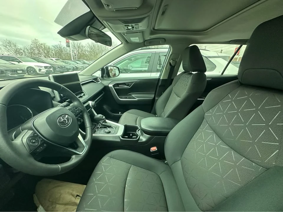 2024 Toyota RAV4 5th Gen - Image 3 of 4