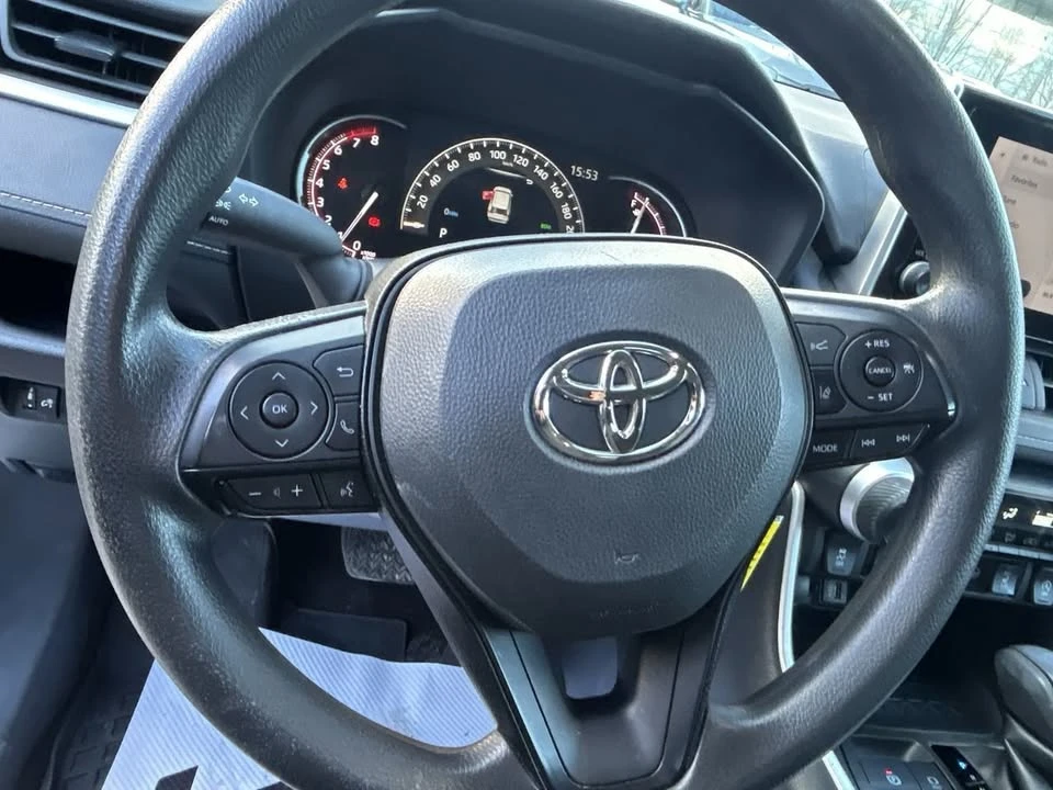2024 Toyota RAV4 5th Gen - Image 9 of 14