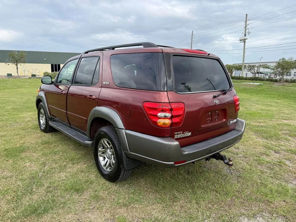 2004 Toyota Sequoia 1st Gen - Image 8 of 17