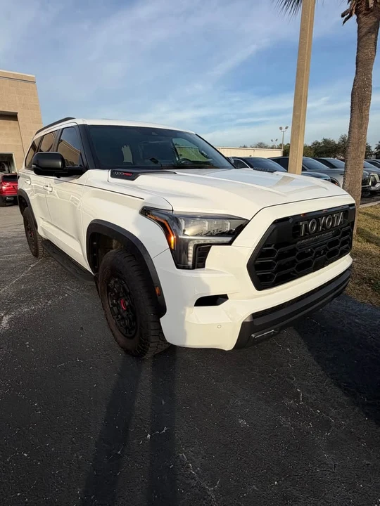 2024 Toyota Sequoia 3rd Gen - Image 6 of 8