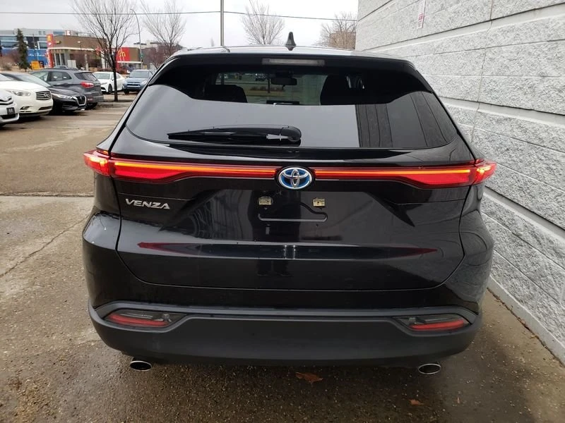 2024 Toyota Venza - Image 4 of 19