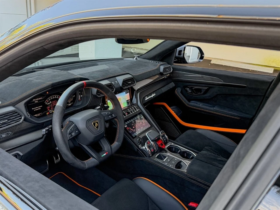 2024 Lamborghini Urus Performante - Image 2 of 4