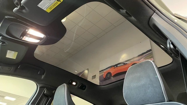 2024 Volvo XC40 - Image 29 of 31