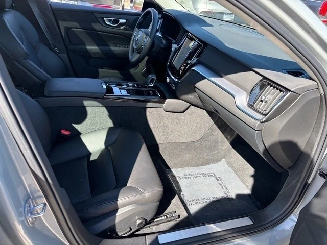 2024 Volvo S60 3rd Gen - Image 19 of 21