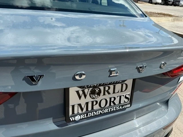 2024 Volvo S60 3rd Gen - Image 19 of 21