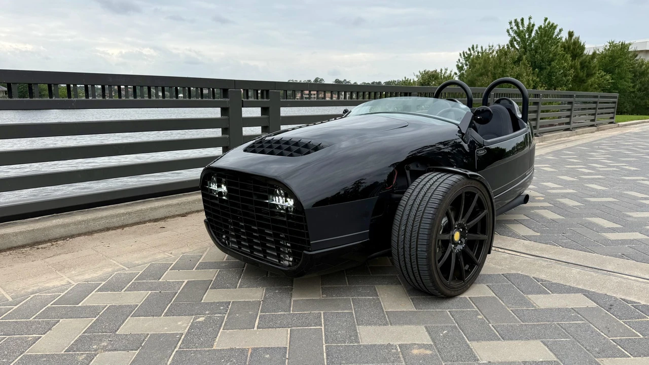 2024 Vanderhall Carmel - Image 3 of 31