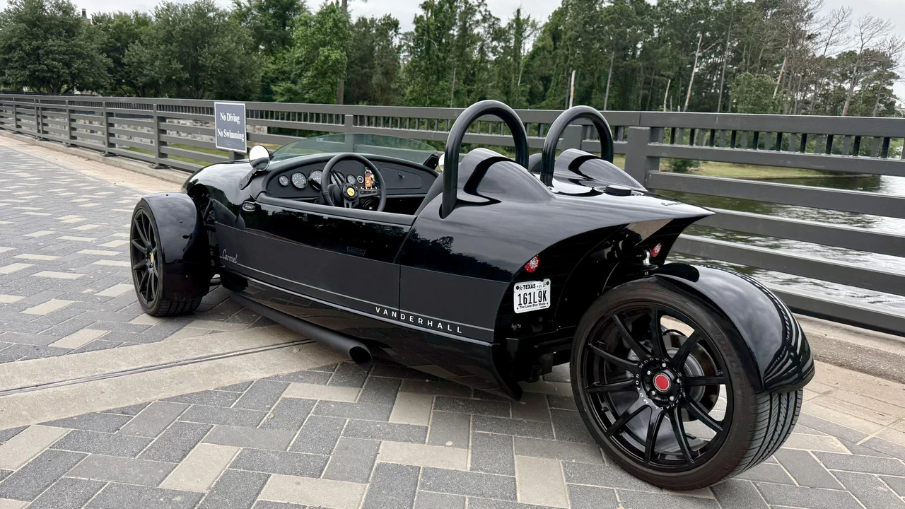 2024 Vanderhall Carmel - Image 19 of 31
