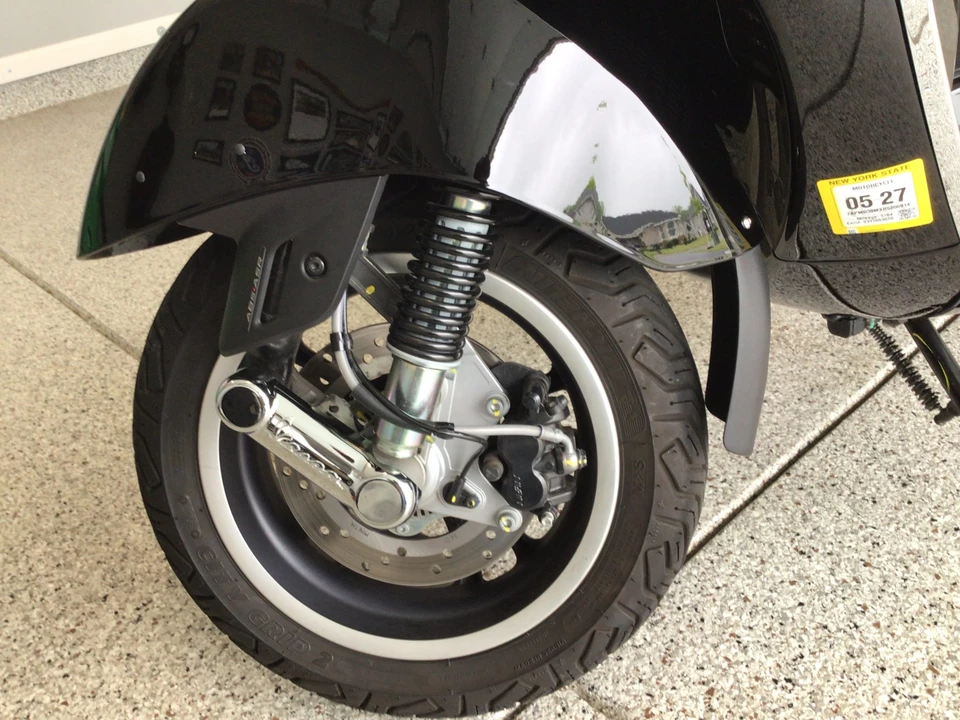 2024 Vespa Sei & PX & ET & LX & GT - Image 31 of 31