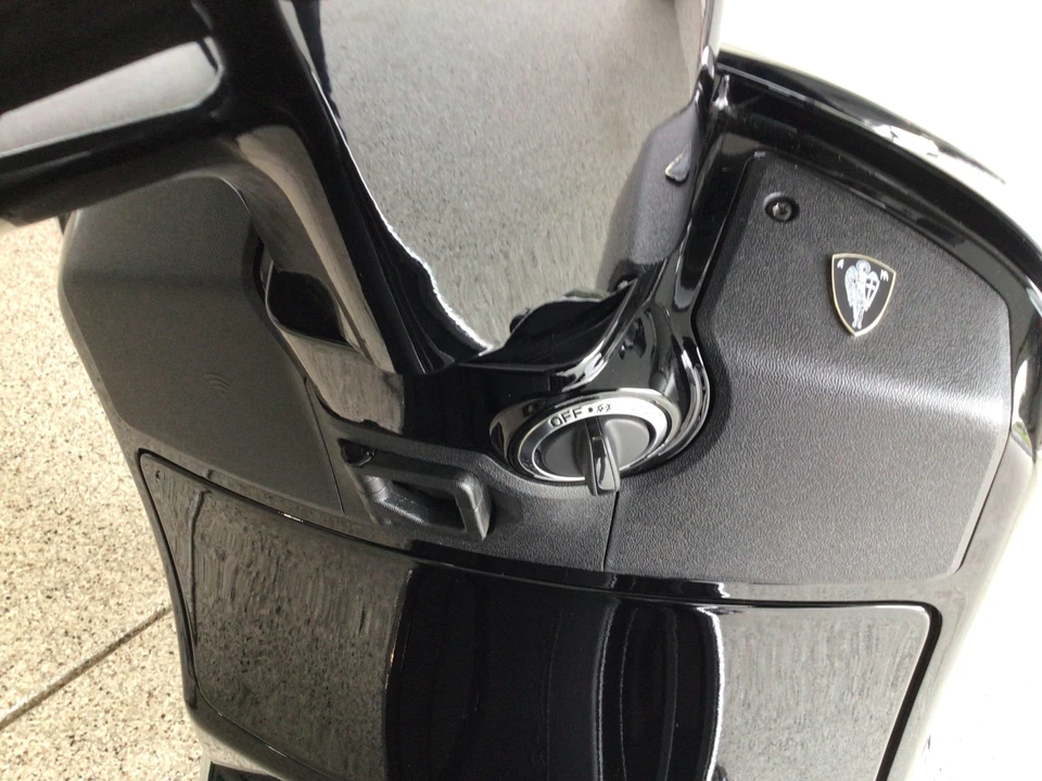 2024 Vespa Sei & PX & ET & LX & GT - Image 24 of 31