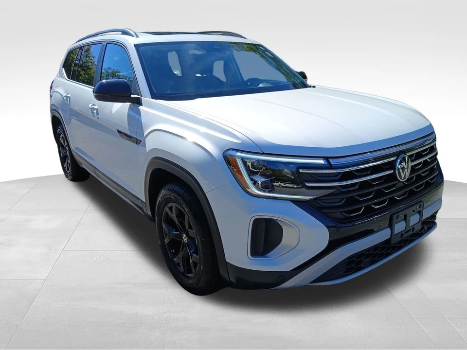 2024 Volkswagen Atlas - Image 8 of 12