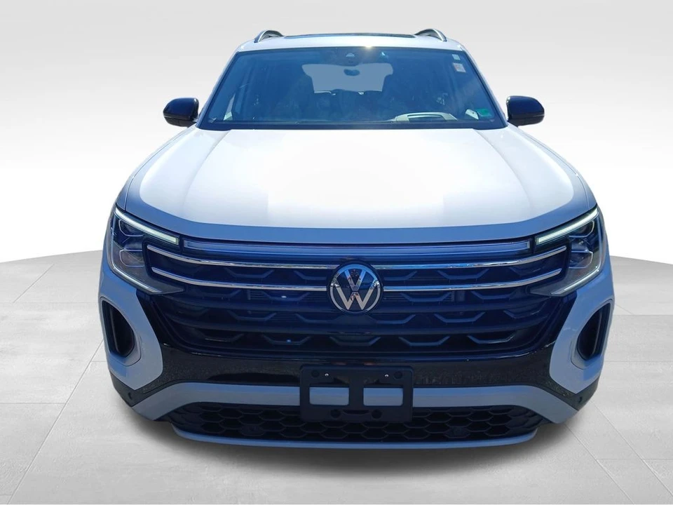 2024 Volkswagen Atlas - Image 9 of 12
