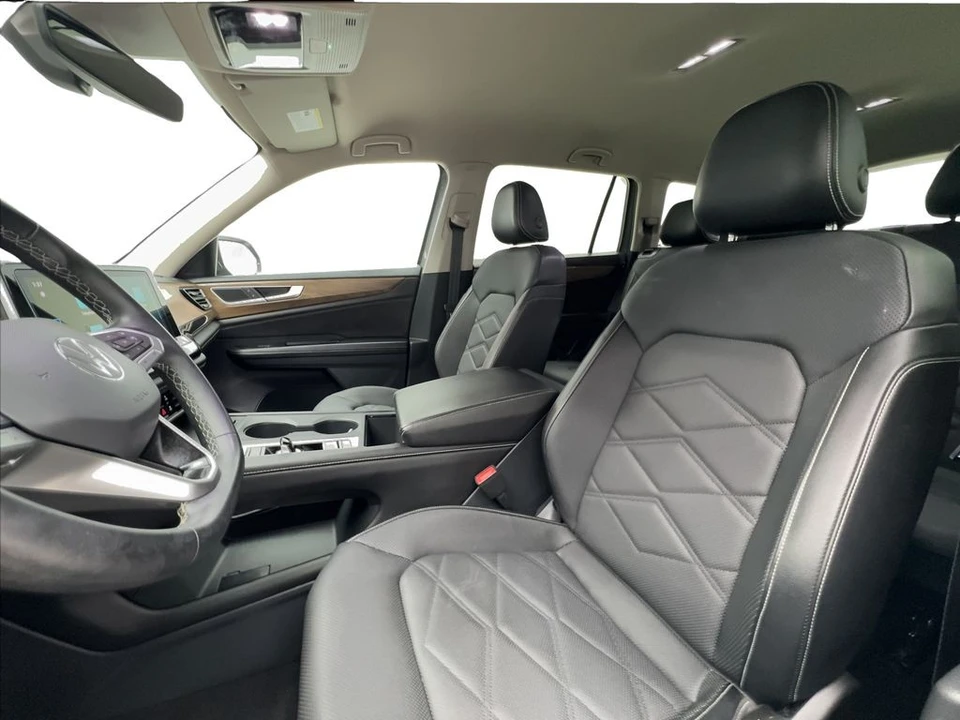 2024 Volkswagen Atlas - Image 19 of 21