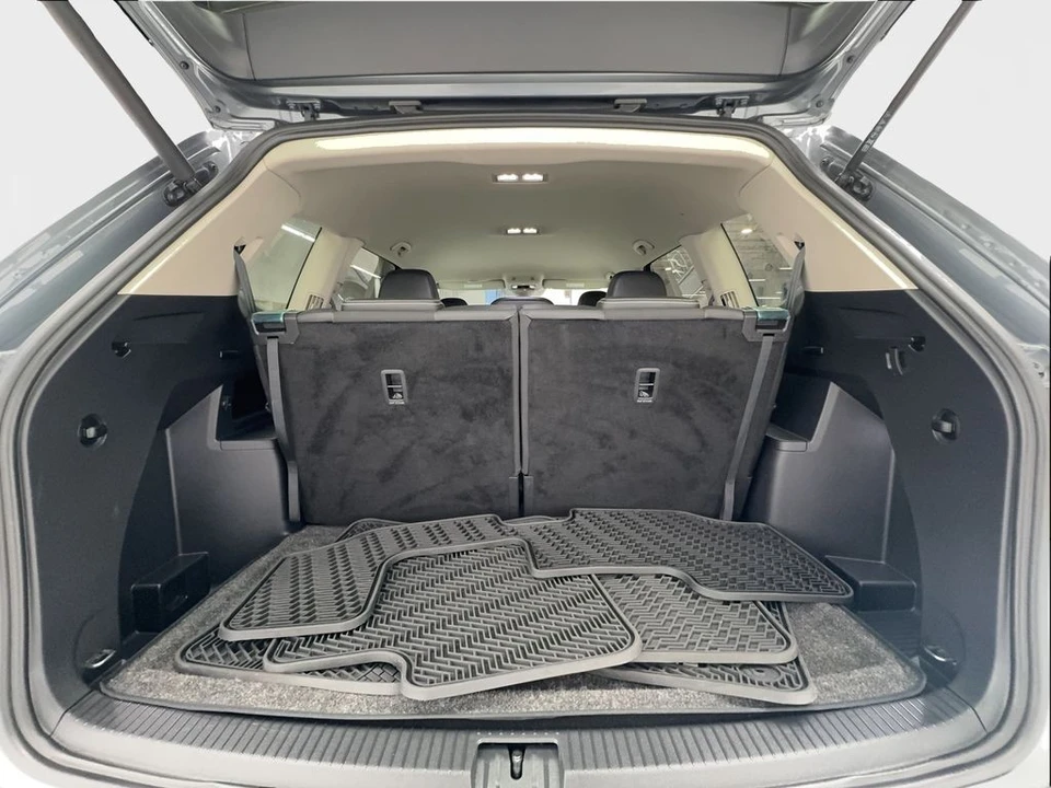 2024 Volkswagen Atlas - Image 16 of 21
