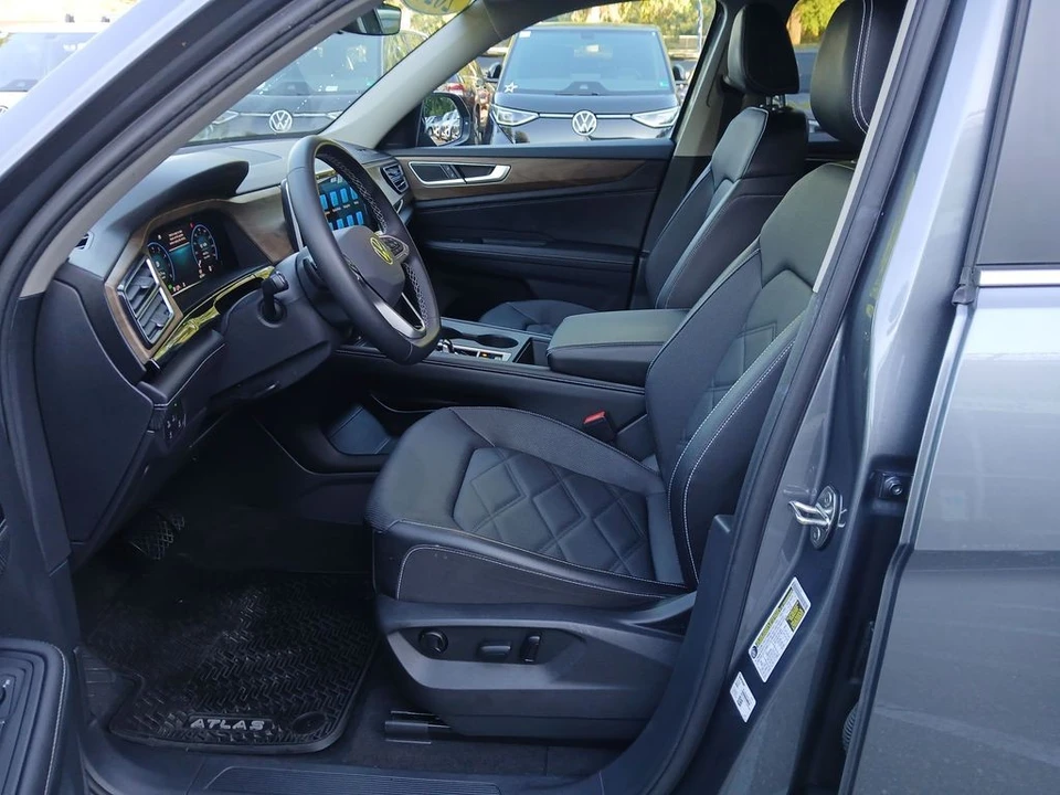 2024 Volkswagen Atlas - Image 9 of 12