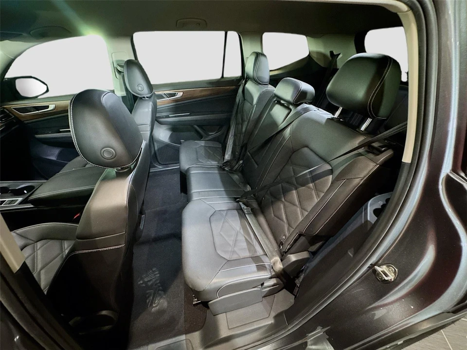 2024 Volkswagen Atlas - Image 18 of 21