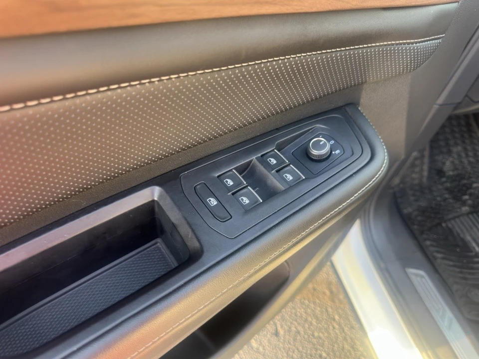 2024 Volkswagen Atlas - Image 5 of 12
