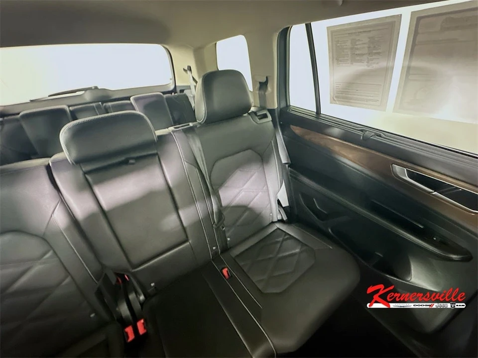 2024 Volkswagen Atlas - Image 14 of 21