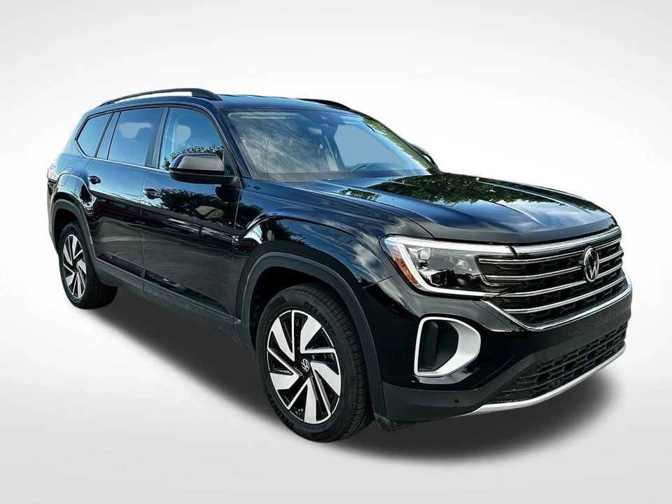 2024 Volkswagen Atlas - Image 2 of 12