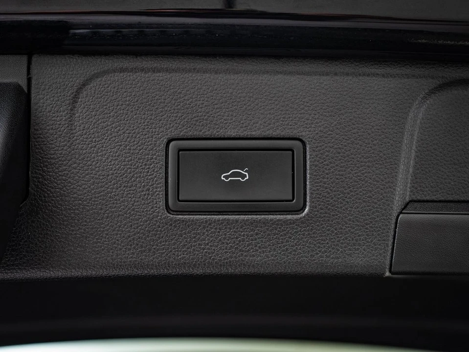 2024 Volkswagen Atlas - Image 19 of 21